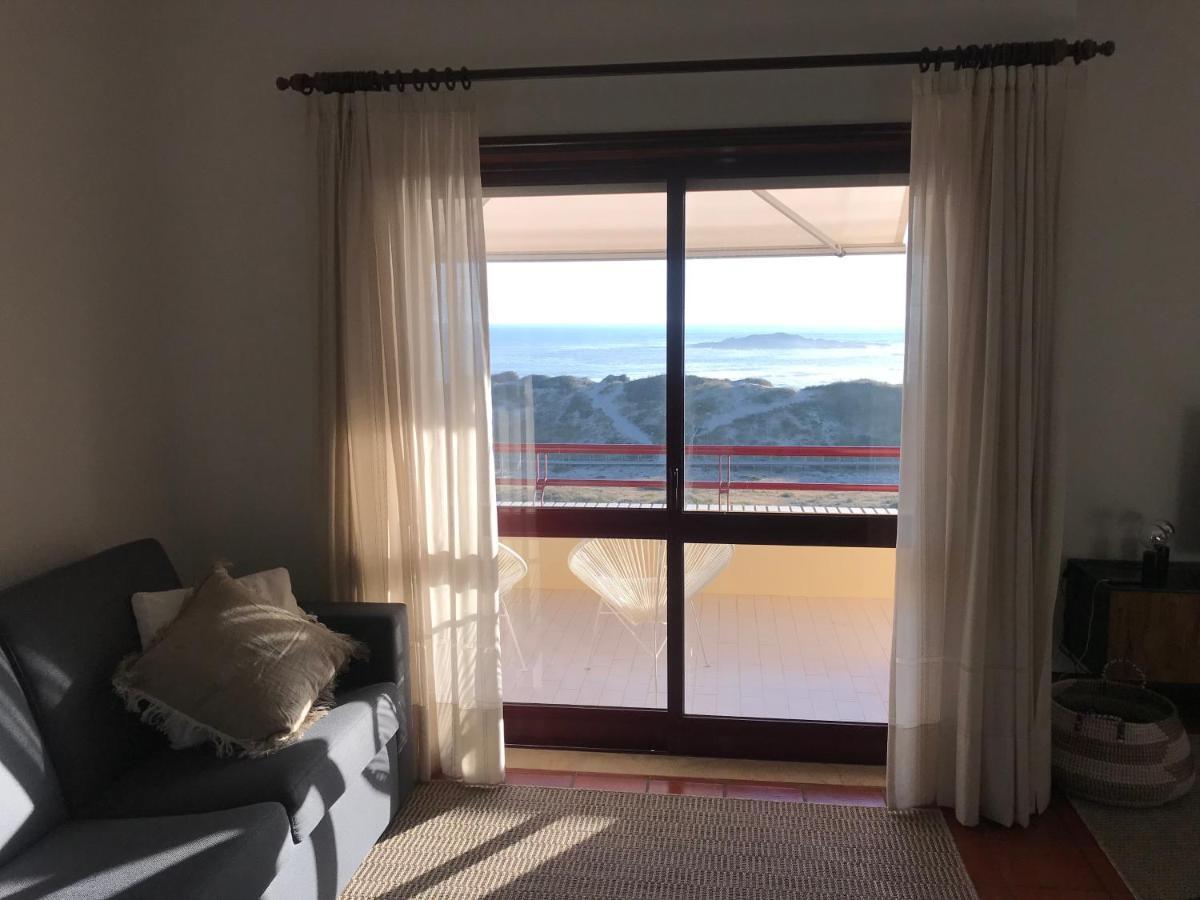Beachfront Apartment With Swimming Pool منديلو المظهر الخارجي الصورة
